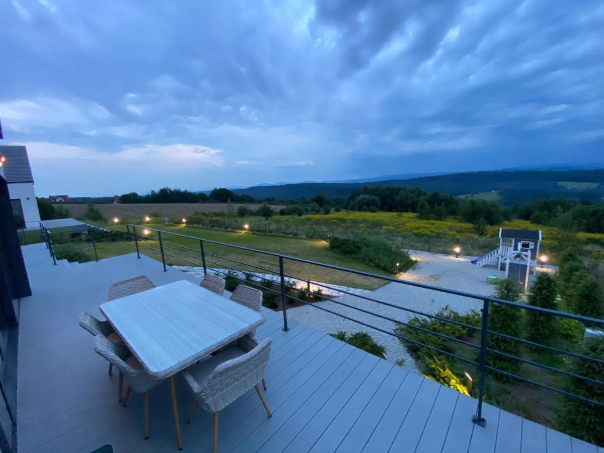 Villa Relax With Swimming Pool And Mountain View Bukow Ngoại thất bức ảnh